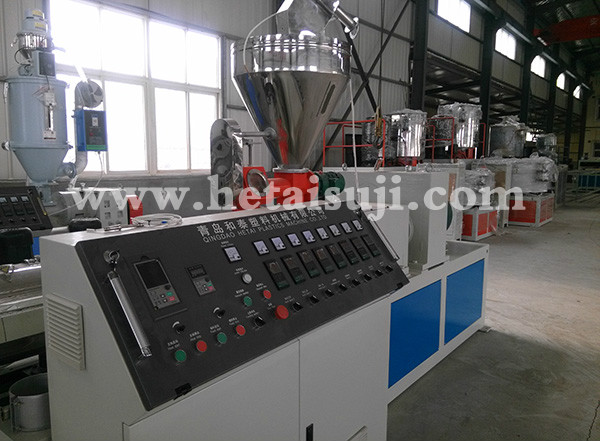 Twin screw machine