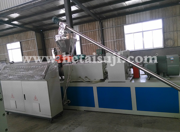 Double screw extruder